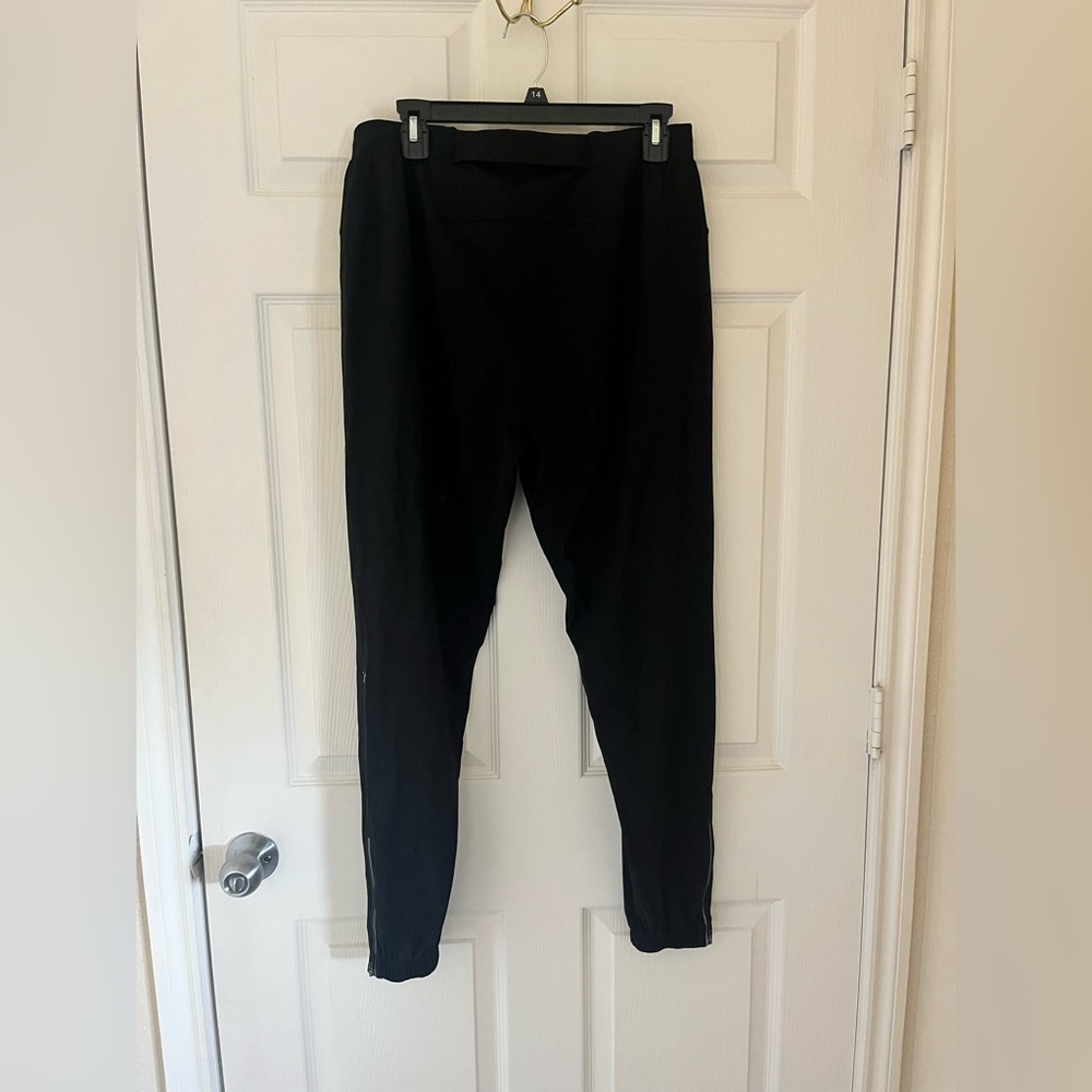 Lululemon Pace Breaker Jogger - size L - Picture 6 of 10